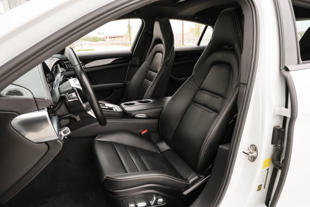 Used 2020 Porsche Panamera Edition image 14