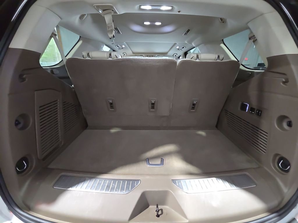 Used 2021 GMC Yukon Denali w/ Denali Premium Package image 31