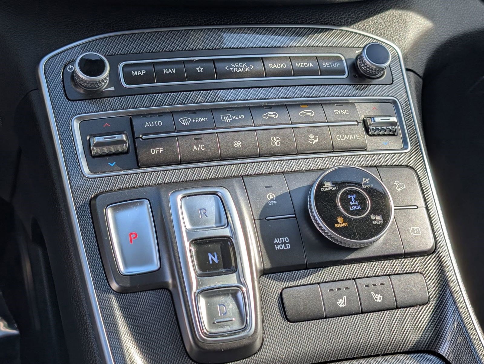 Used 2023 Hyundai Santa Fe SEL image 15