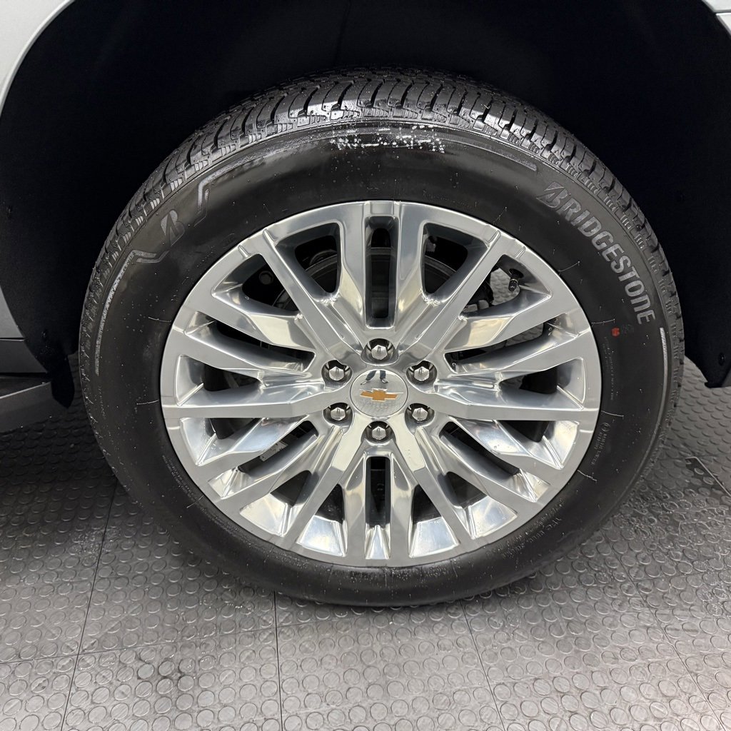 New 2026 Chevrolet Suburban LT w/ Comfort Package image 12