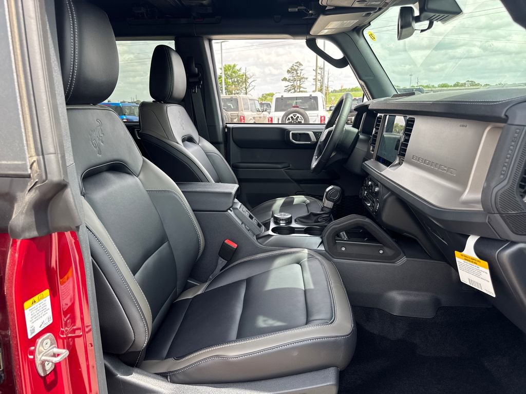 New 2026 Ford Bronco Outer Banks w/ Sasquatch Package AWD/4WD image 12
