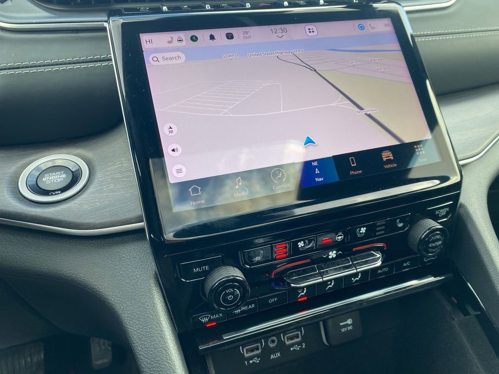 Used 2023 Jeep Grand Cherokee L Overland image 34