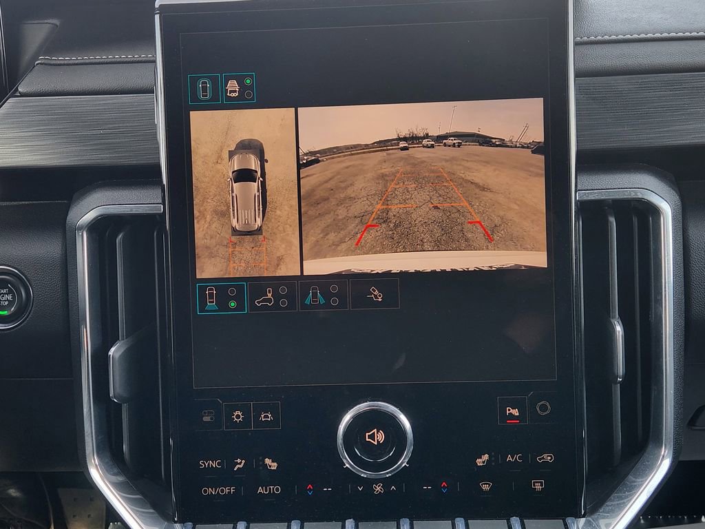 Used 2025 GMC Acadia Elevation image 18