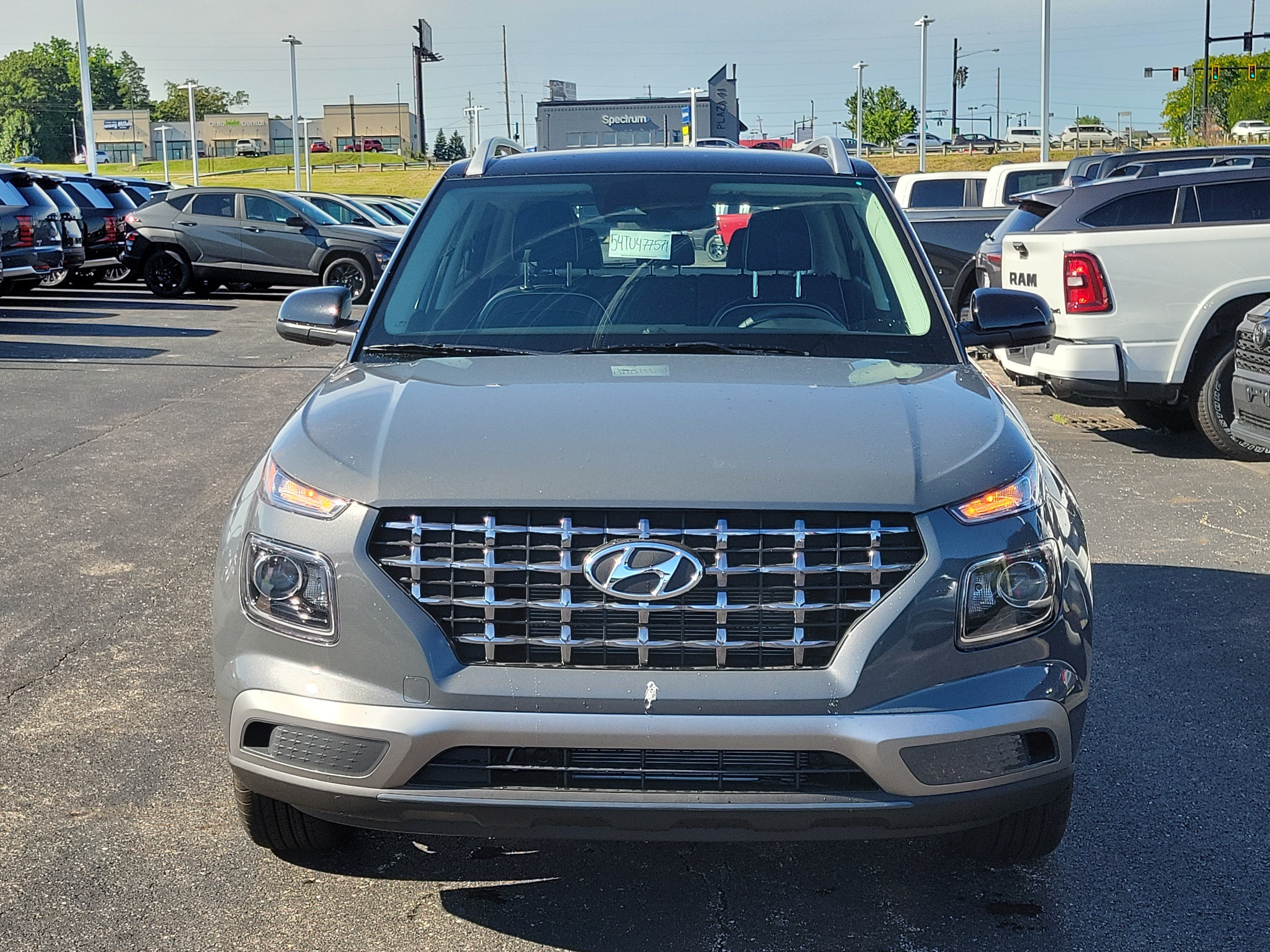 New 2026 Hyundai Venue SEL FWD image 2