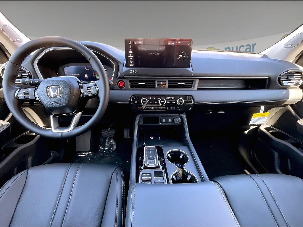 New 2026 Honda Pilot Touring image 11