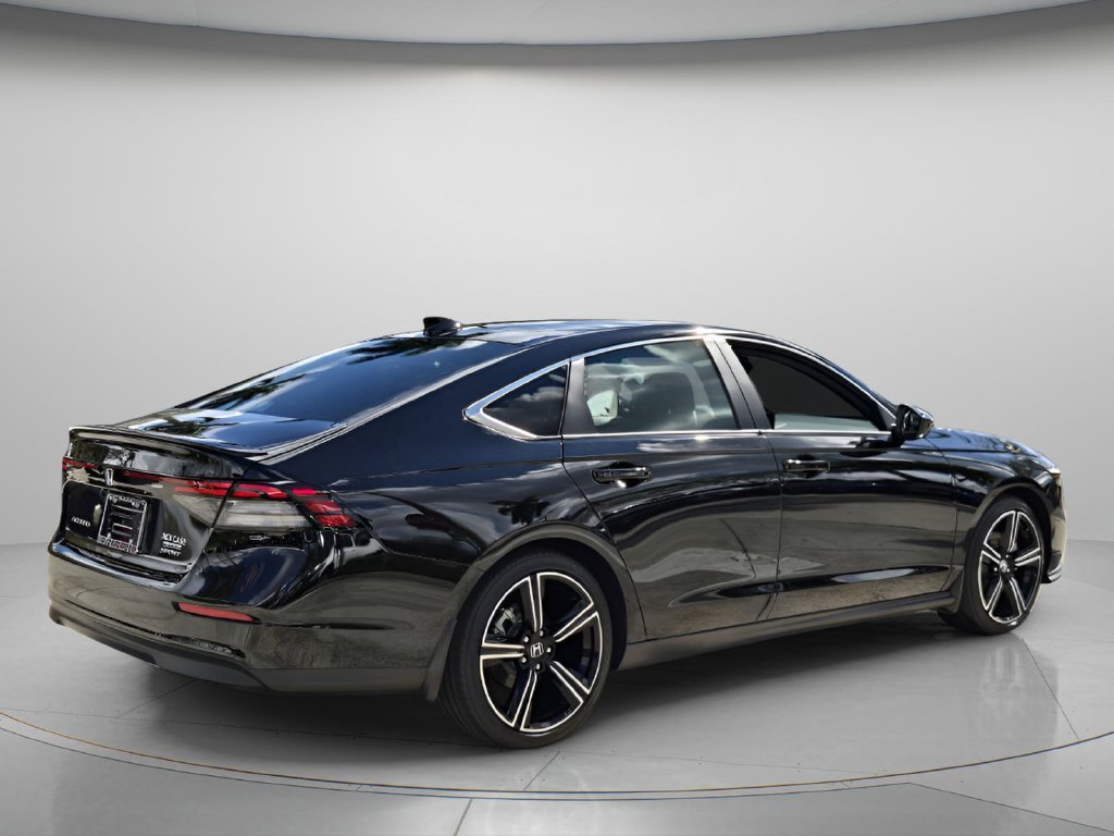 Certified 2025 Honda Accord Sport image 4