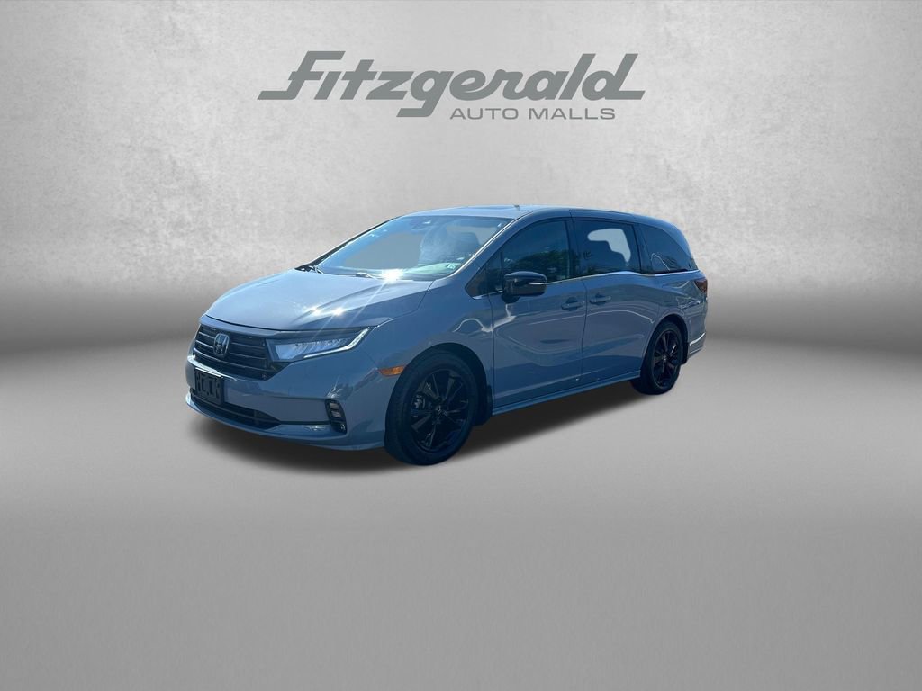 Used 2023 Honda Odyssey Sport image 3