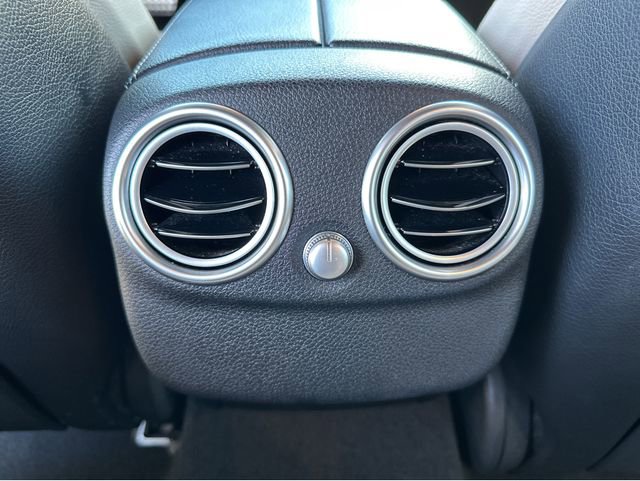 Used 2019 Mercedes-Benz C 300 Sedan image 40