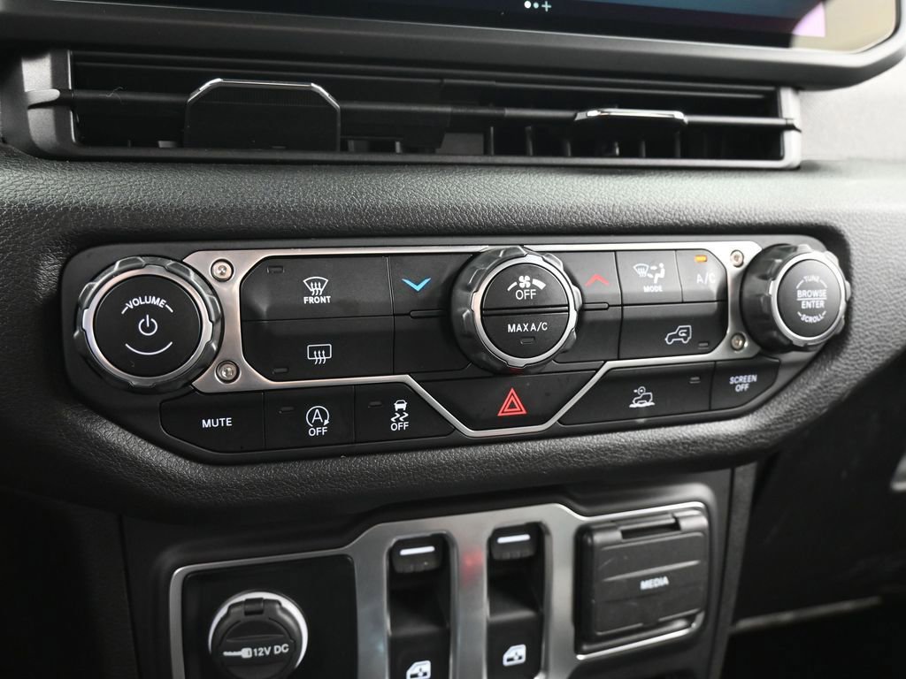 Used 2024 Jeep Wrangler Sport S image 20