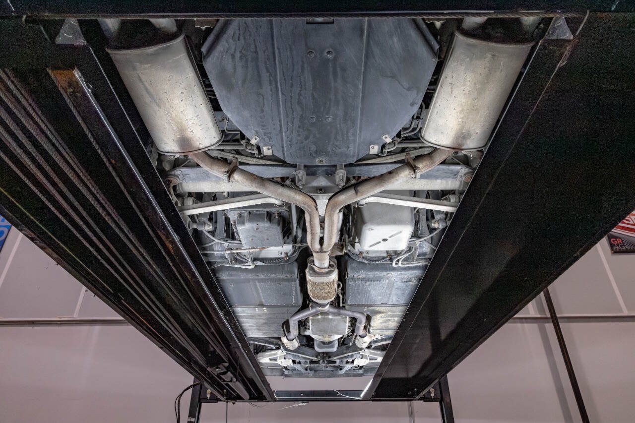 Used 1990 Chevrolet Corvette Coupe RWD image 20