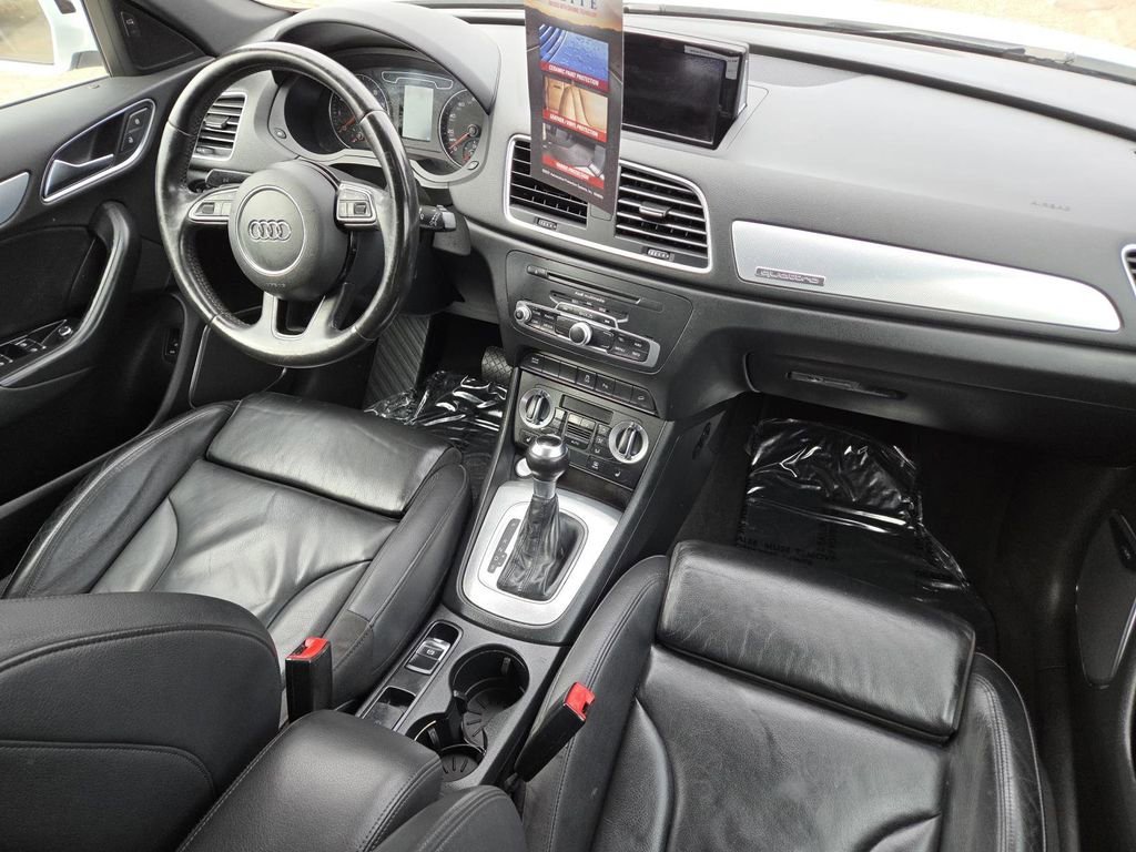 Used 2015 Audi Q3 2.0T Prestige w/ Prestige Package image 23