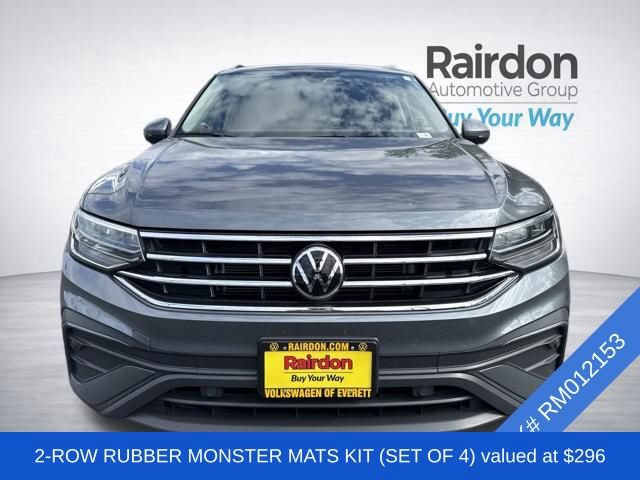 Used 2024 Volkswagen Tiguan SE AWD/4WD image 2