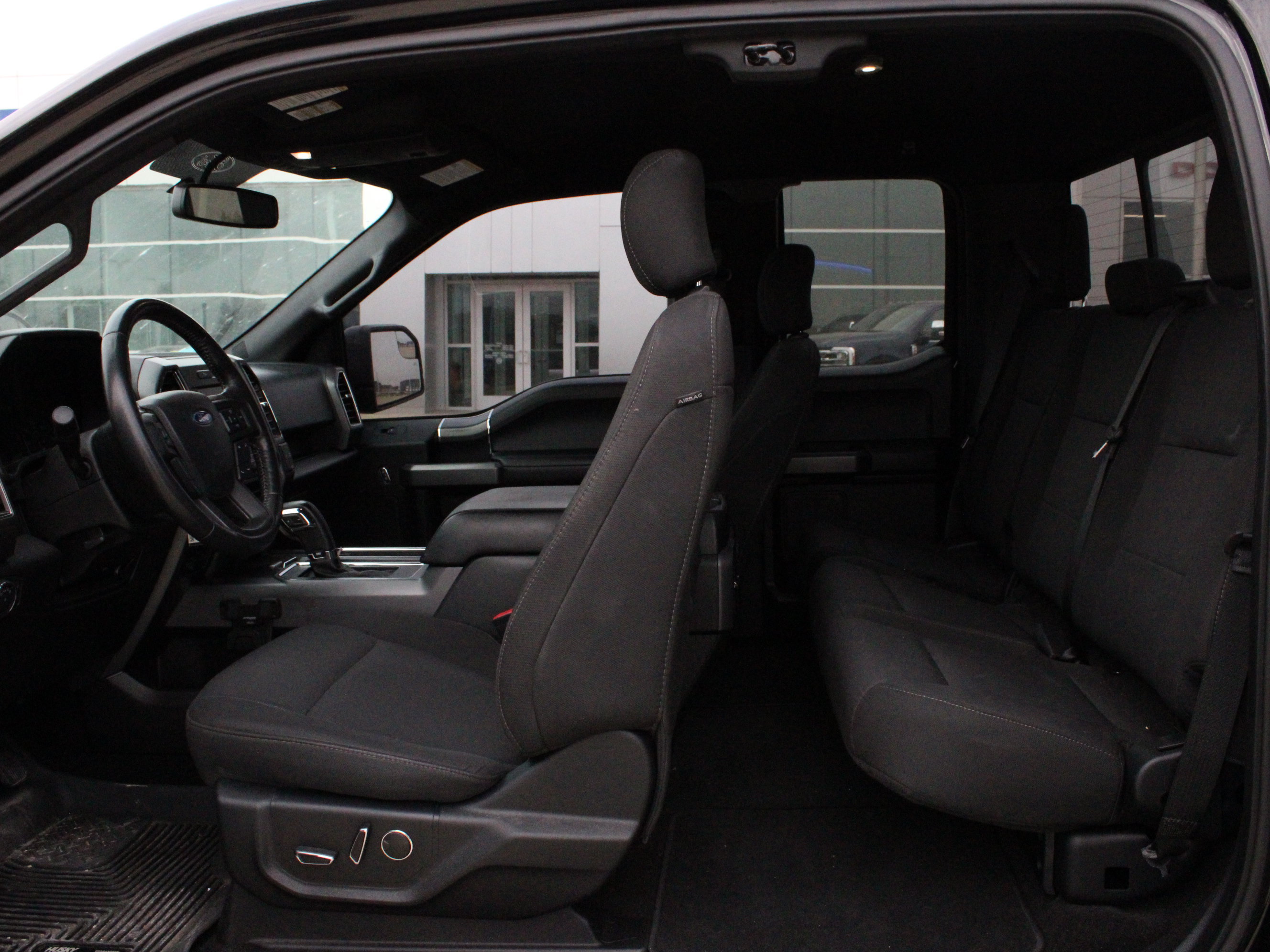 Used 2018 Ford F150 XLT w/ Equipment Group 302A Luxury AWD/4WD image 15