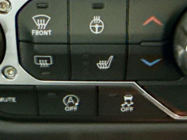 New 2025 Jeep Gladiator Sport image 19