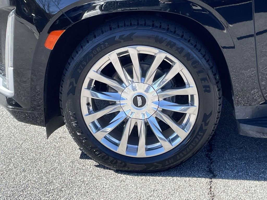 Used 2021 Cadillac Escalade ESV Premium Luxury w/ Driver Assist Tech Package image 9