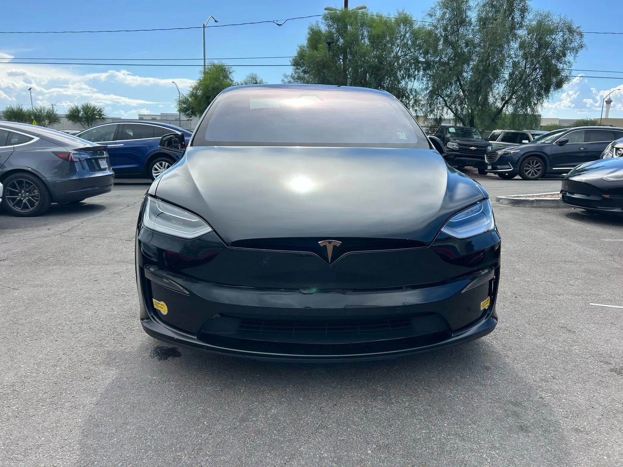 Used 2022 Tesla Model X image 2