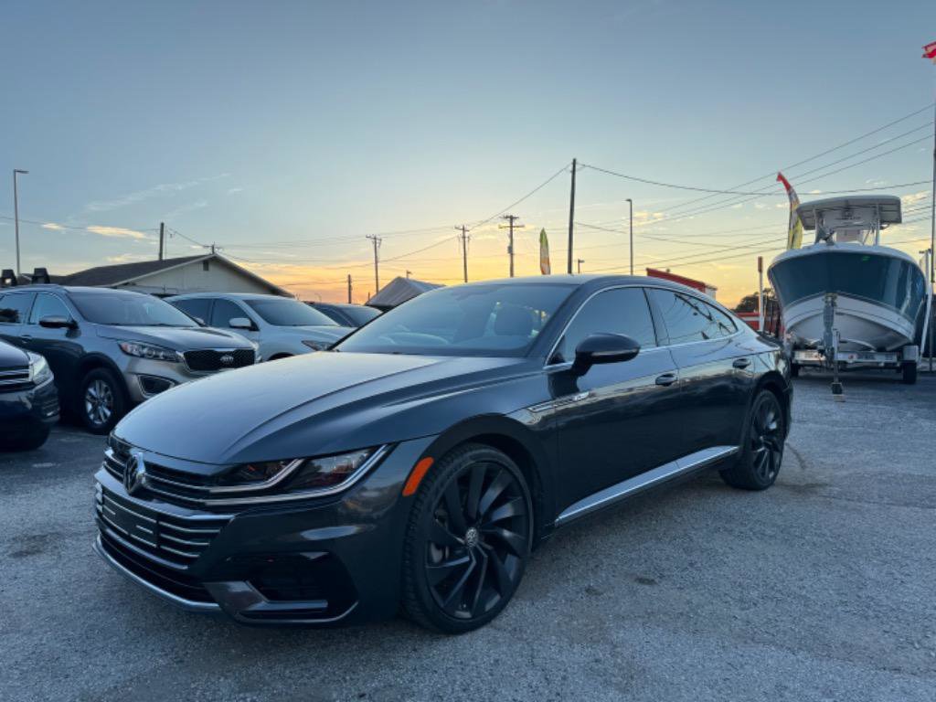 Used 2019 Volkswagen Arteon SE FWD image 1