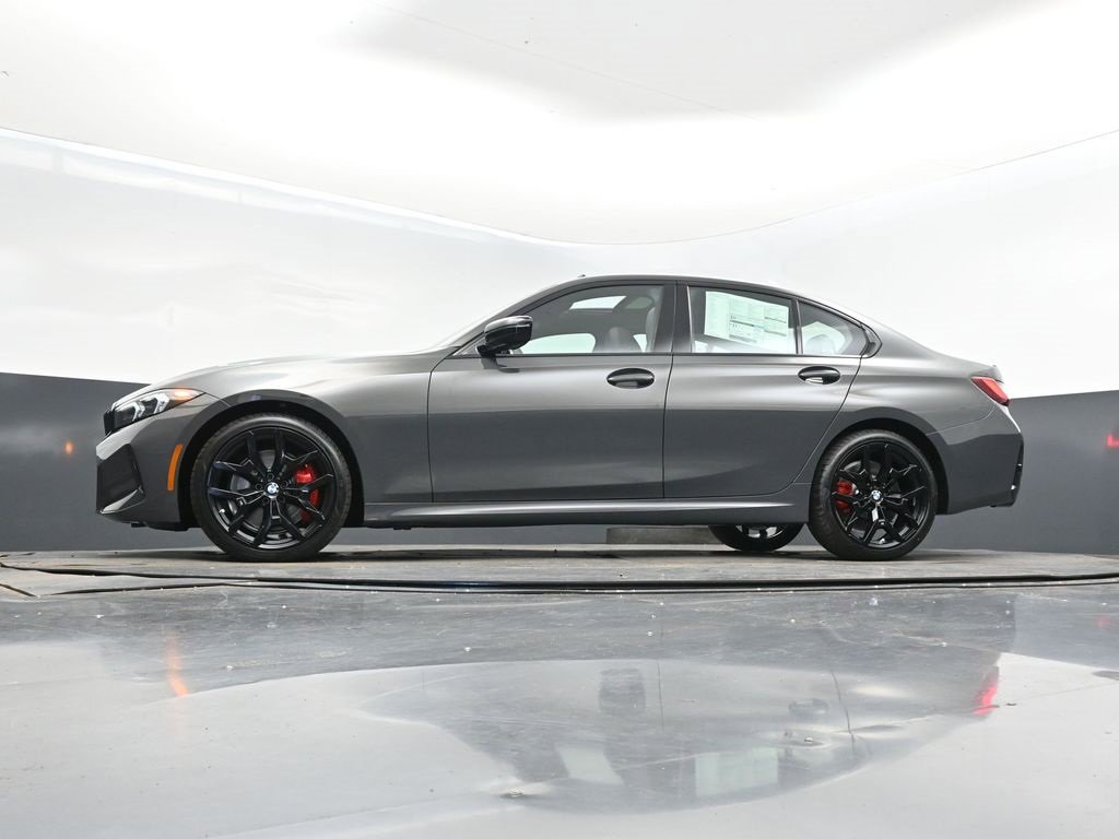 New 2026 BMW 330i Sedan w/ M Sport Package image 39