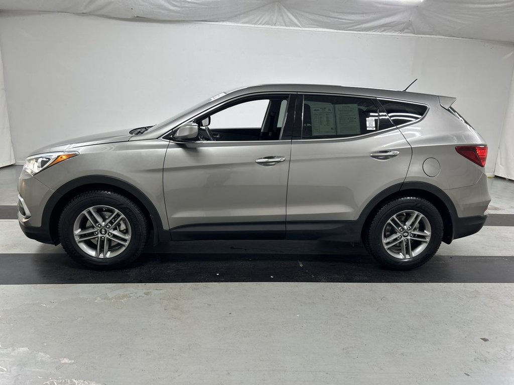 Used 2018 Hyundai Santa Fe Sport w/ Winter Weather Package AWD/4WD image 6