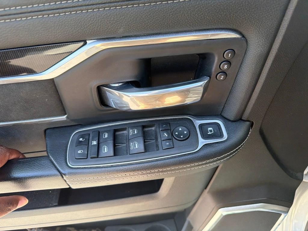 Used 2022 RAM 2500 Laramie AWD/4WD image 25