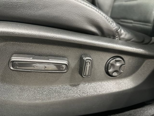 Used 2022 Honda CR-V Touring image 16