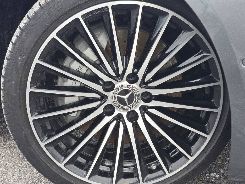 Used 2025 Mercedes-Benz C 300 4MATIC Sedan image 10