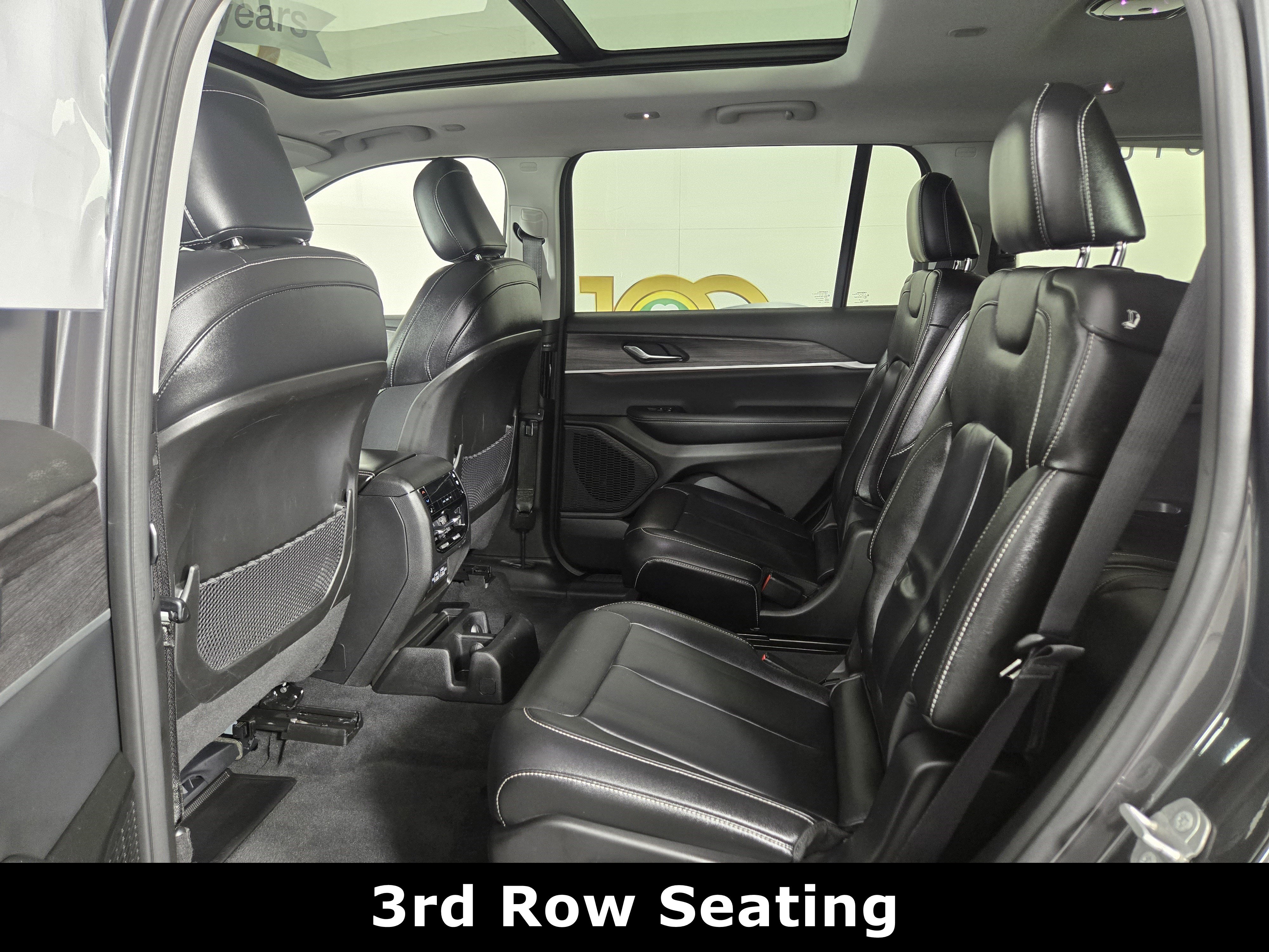 Certified 2023 Jeep Grand Cherokee L Limited w/ Trailer Tow Group (B) image 12