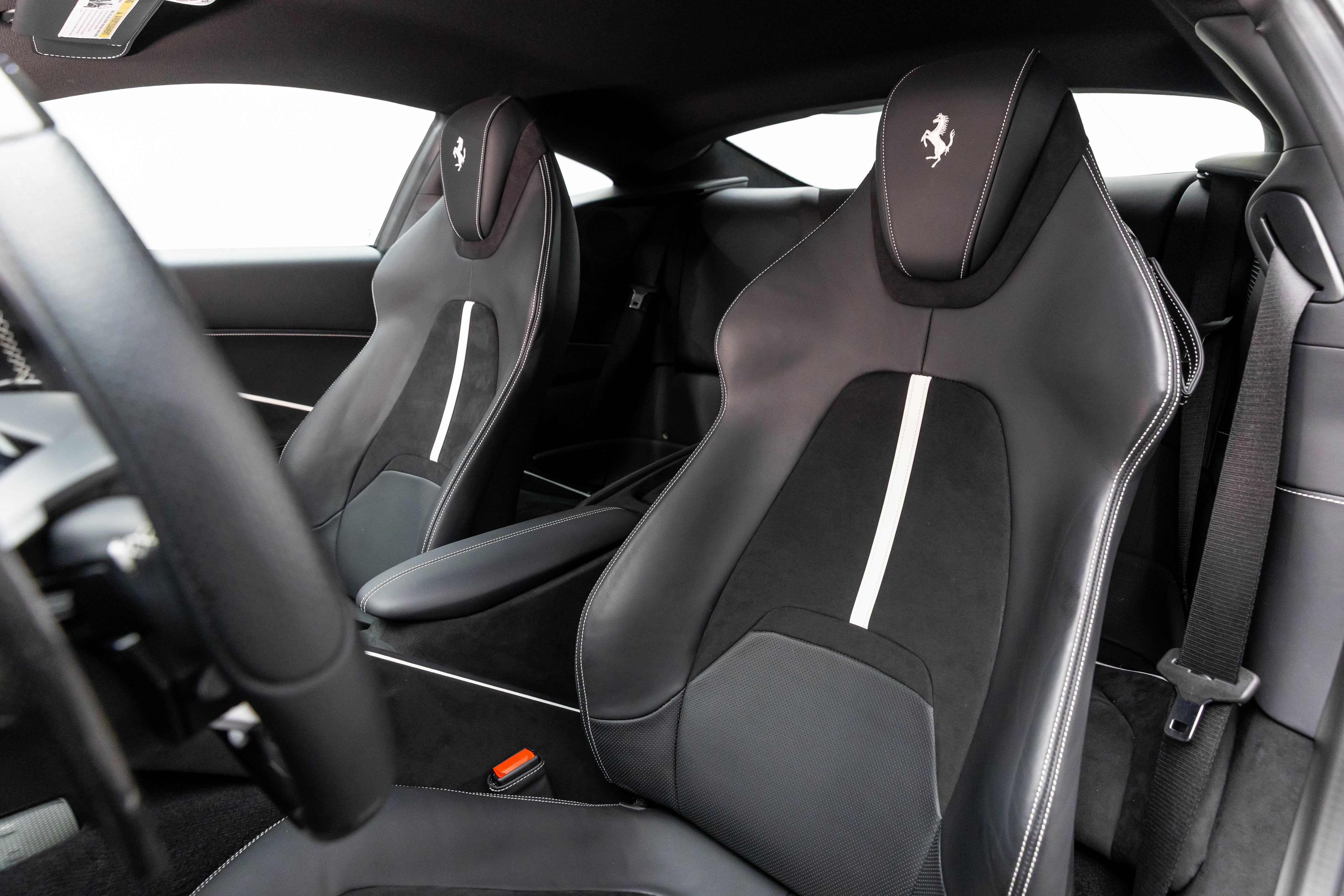 Used 2024 Ferrari Roma RWD image 56