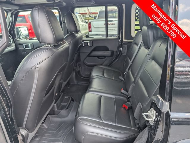 Used 2021 Jeep Wrangler Unlimited Sahara AWD/4WD image 10