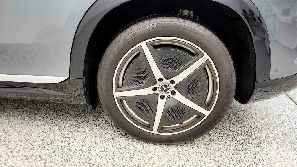 Used 2023 Mercedes-Benz EQS 580 4MATIC SUV image 9