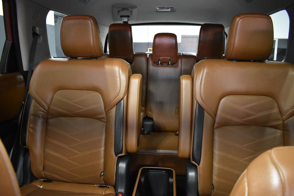 Used 2023 Nissan Pathfinder Platinum image 32