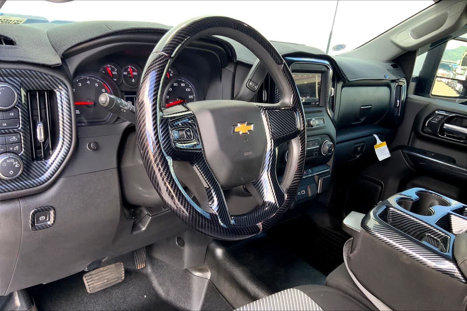 Used 2024 Chevrolet Silverado 3500 W/T w/ WT Convenience Package AWD/4WD image 2