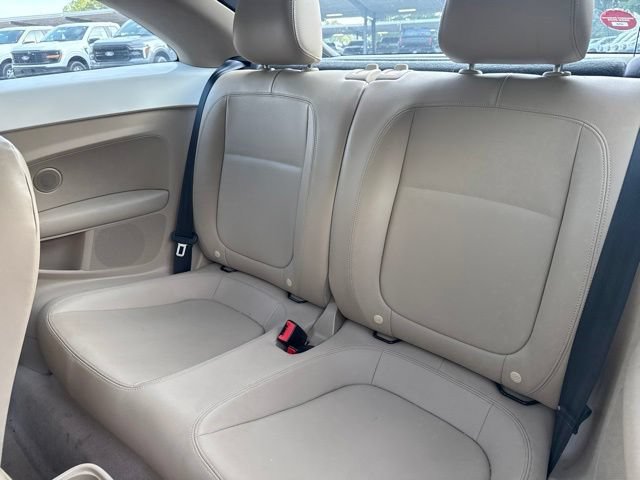 Used 2014 Volkswagen Beetle TDI FWD image 10