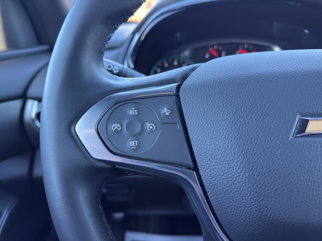 Used 2023 Chevrolet Traverse LT image 21