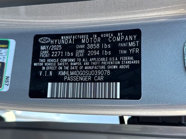 Certified 2025 Hyundai Elantra Sport image 30