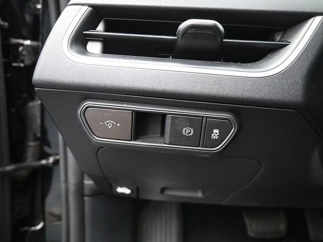 Used 2025 Kia K4 LXS image 18