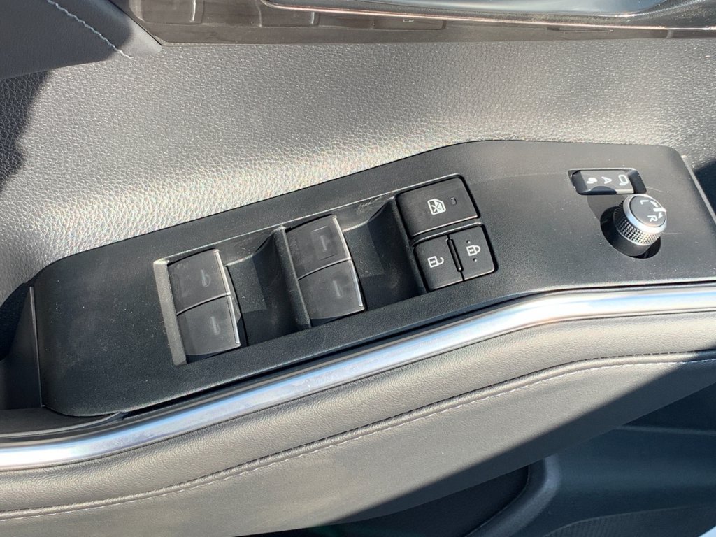 Used 2026 Toyota Highlander Limited AWD/4WD image 13