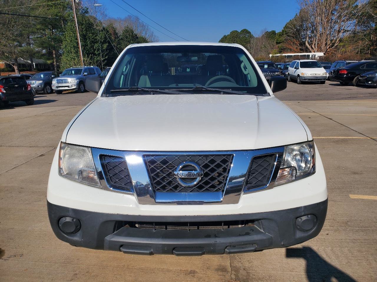 Used 2014 Nissan Frontier S image 2