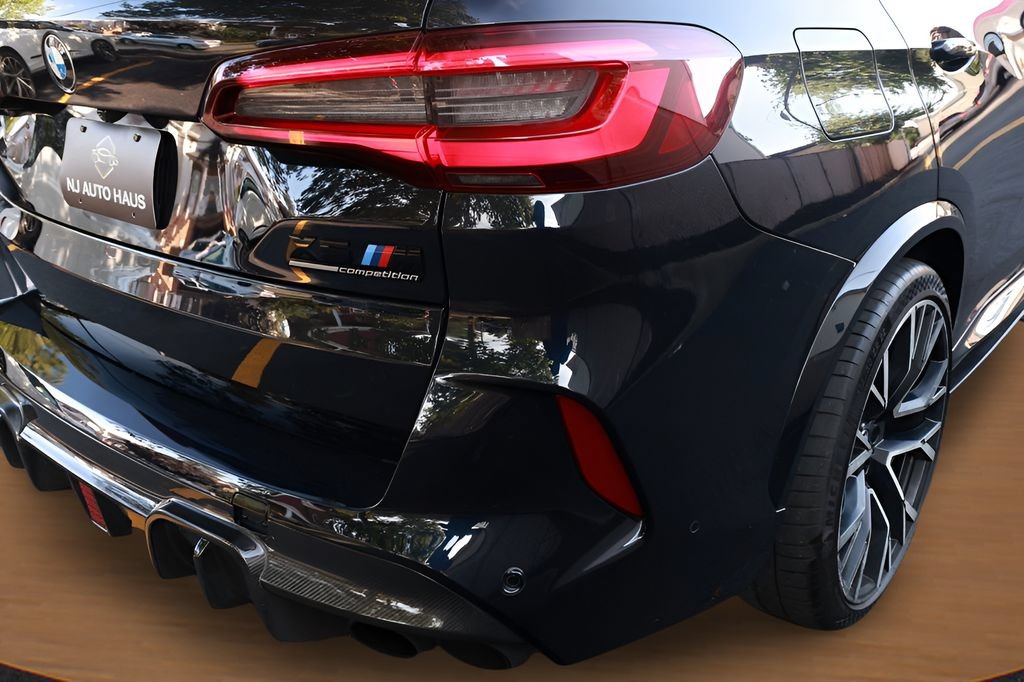 Used 2020 BMW X5 M Competition w/ Executive Package AWD/4WD image 12