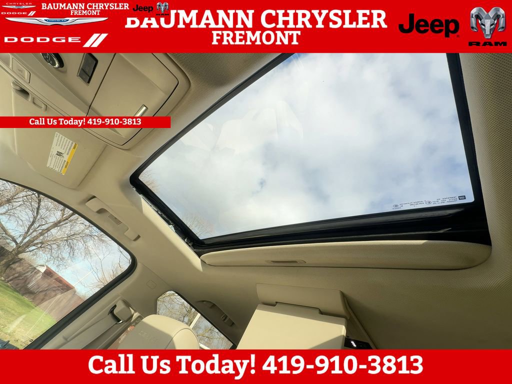 Used 2015 GMC Yukon Denali w/ Premium Package image 22