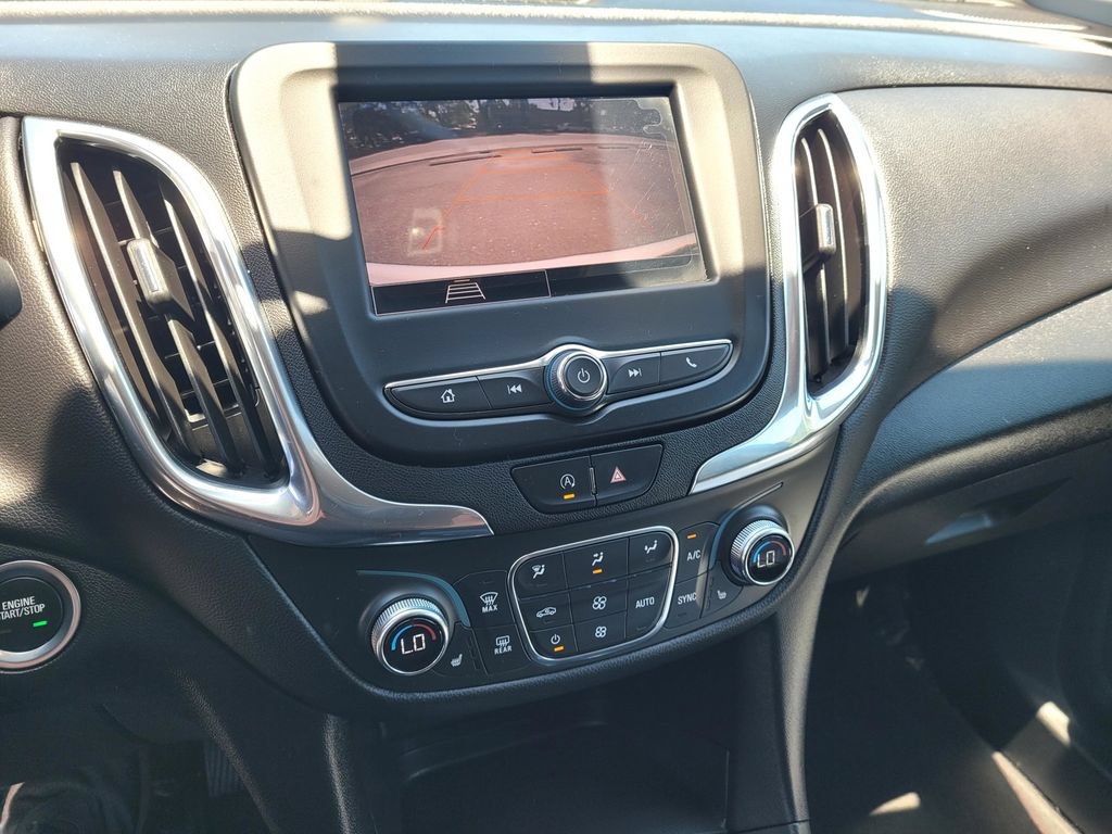 Used 2022 Chevrolet Equinox LT AWD/4WD image 10