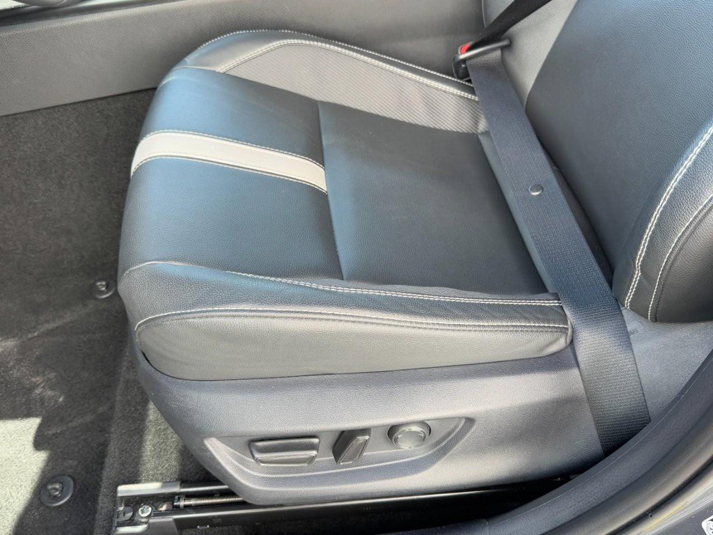 Used 2025 Toyota Camry Hybrid image 23