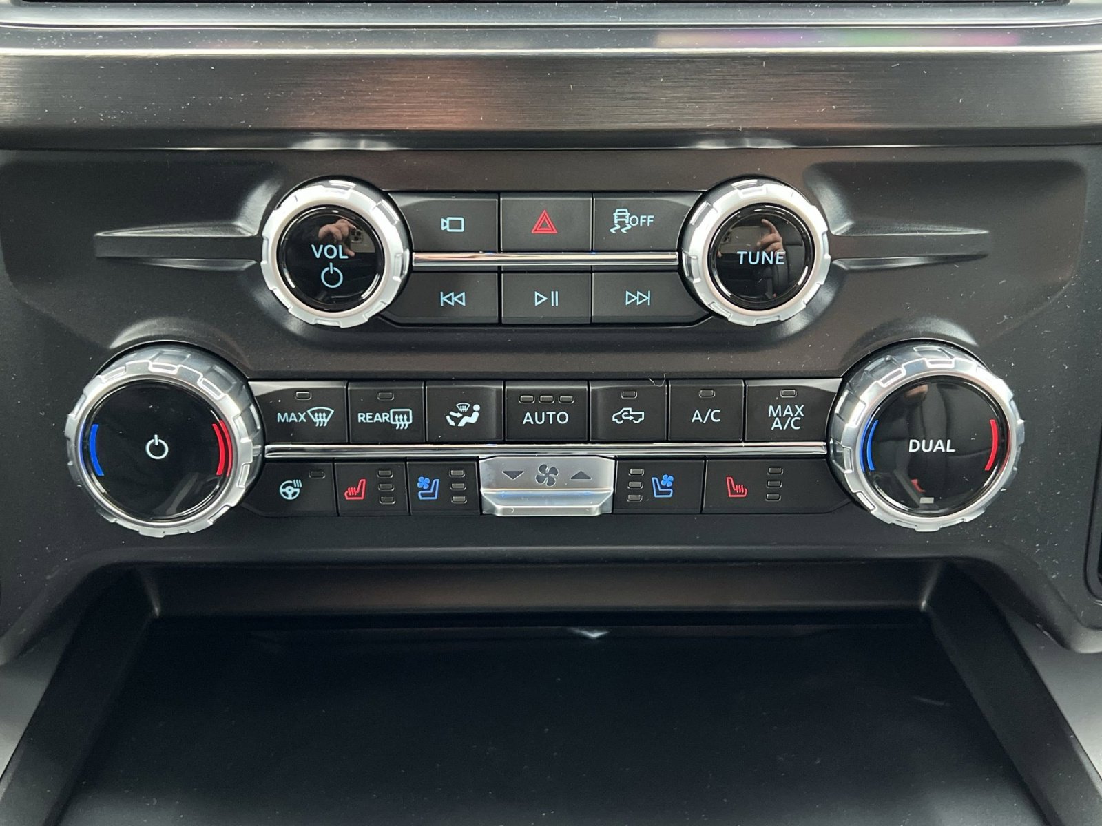 New 2026 Ford F350 Lariat w/ Lariat Ultimate Package image 21