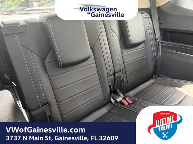 Certified 2025 Volkswagen Atlas SEL AWD/4WD image 9