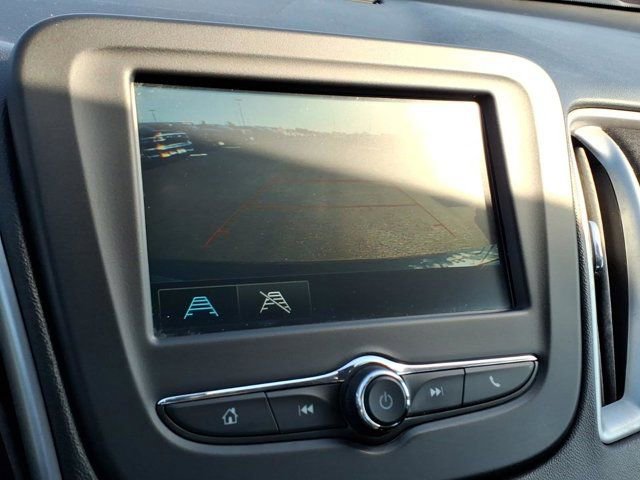 Used 2018 Chevrolet Malibu LS FWD image 11