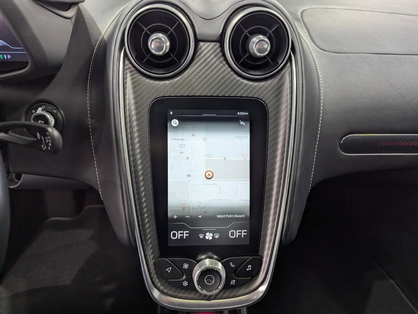 Used 2022 McLaren GT image 13