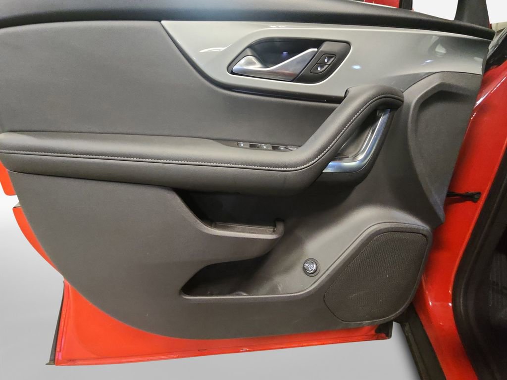 Used 2019 Chevrolet Blazer LT image 14