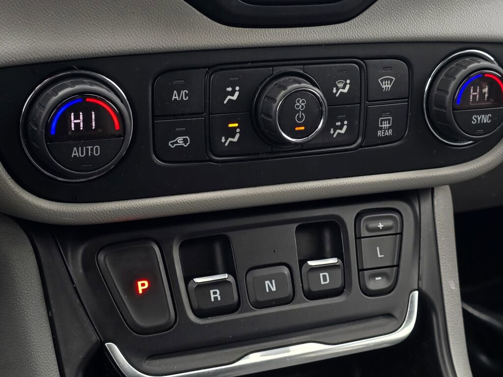 Used 2020 GMC Terrain SLT w/ Preferred Package image 40