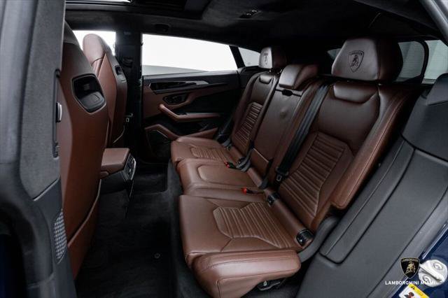 Used 2025 Lamborghini Urus SE AWD/4WD image 50