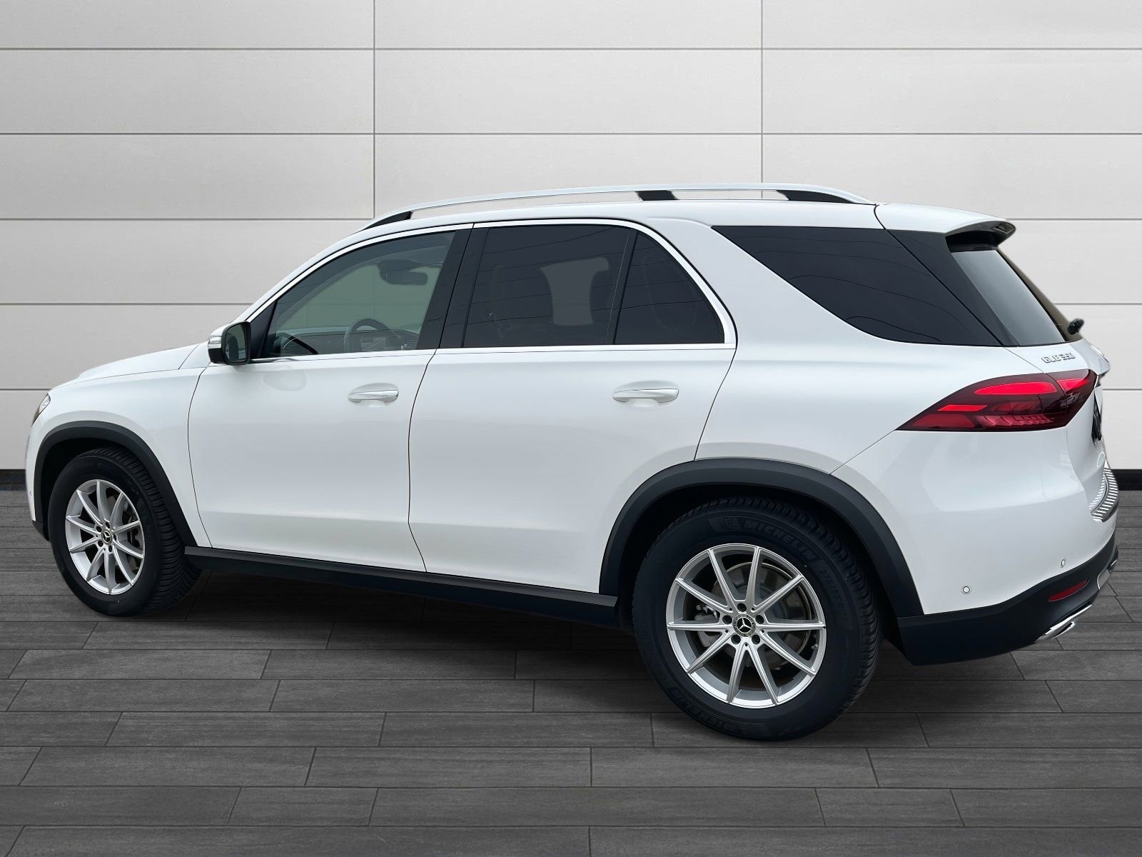 Certified 2025 Mercedes-Benz GLE 350 GLE 350 image 4